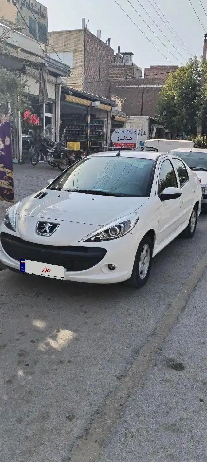 پژو ۲۰۶ صندوق دار v8 - 1397