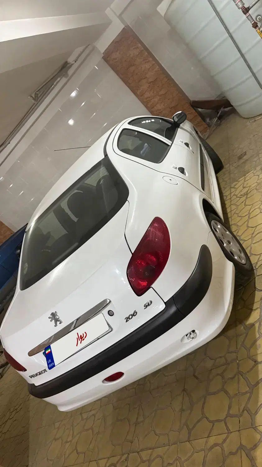 پژو ۲۰۶ صندوق دار v8 - 1400