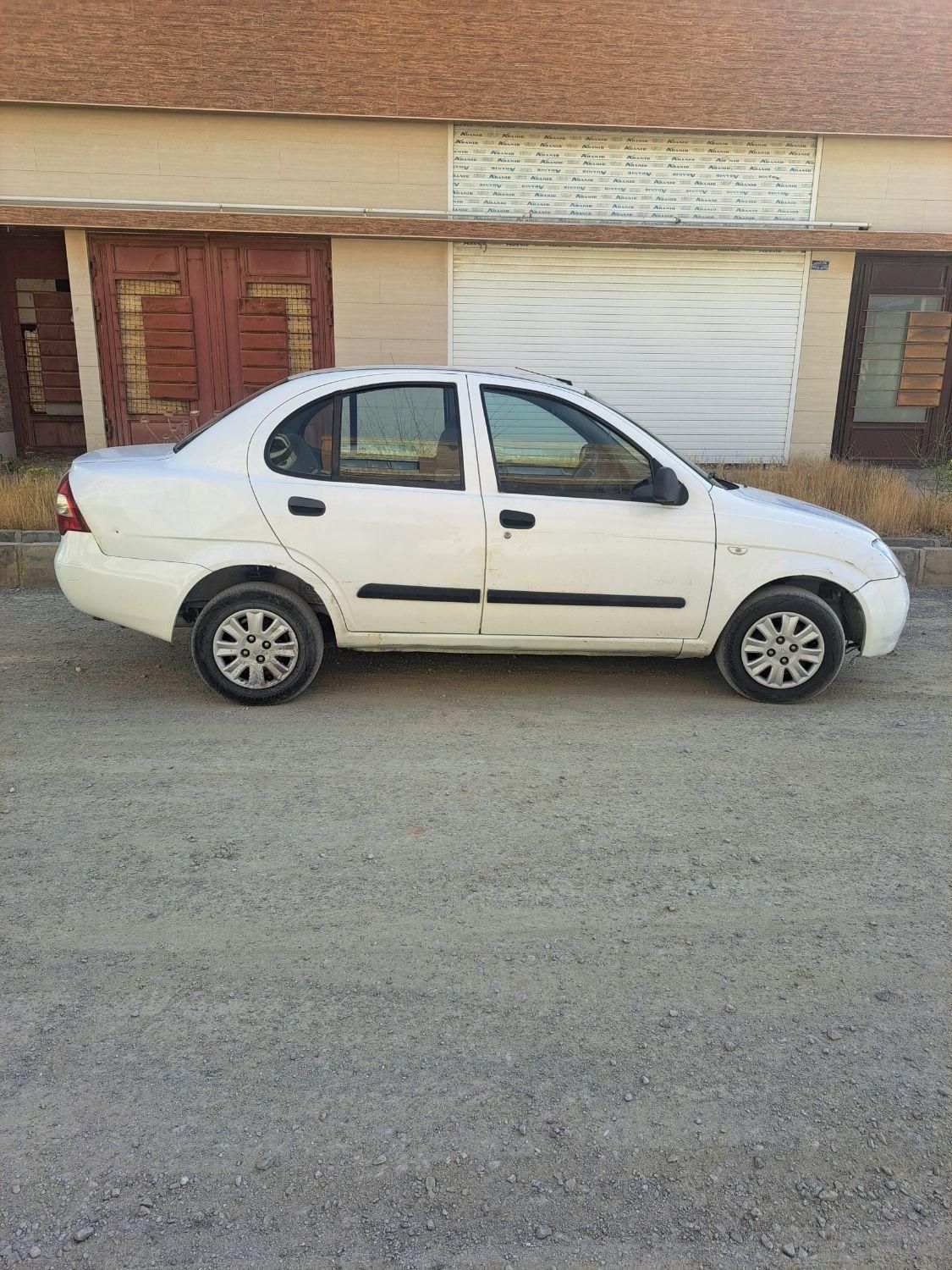 تیبا صندوق دار EX - 1392
