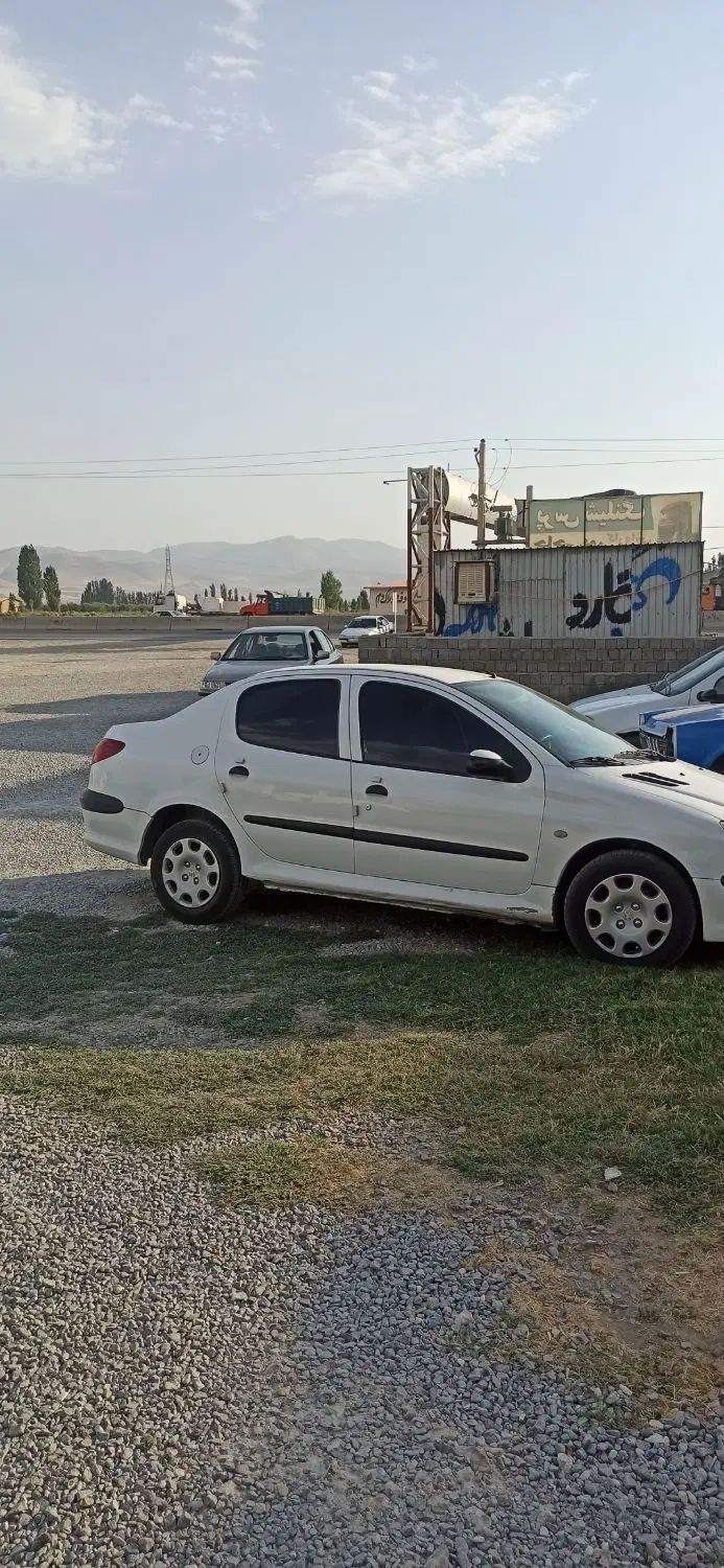 پژو ۲۰۶ صندوق دار v8 - 1396