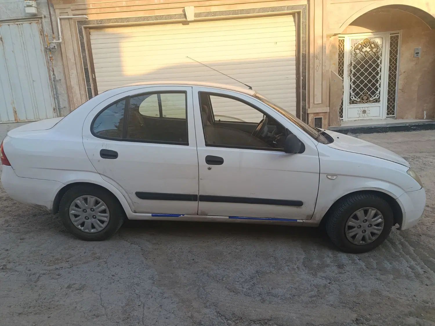 تیبا صندوق دار SX - 1392