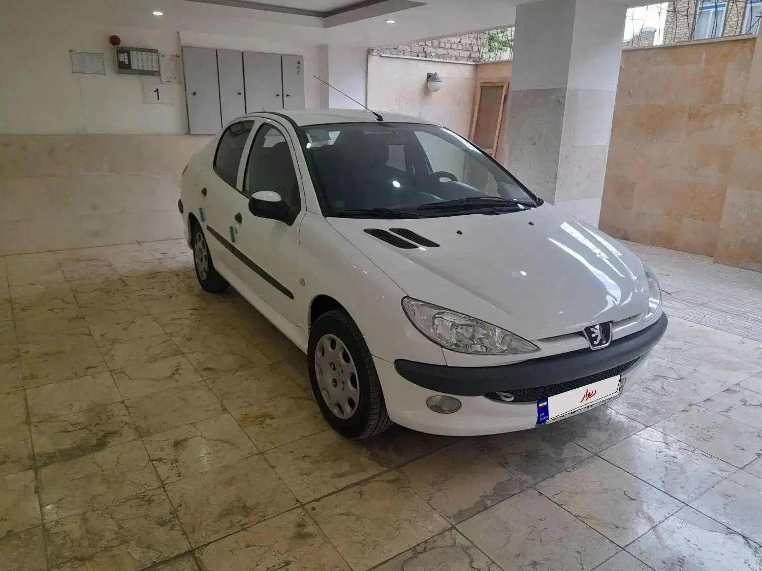 پژو ۲۰۶ صندوق دار v8 - 1396