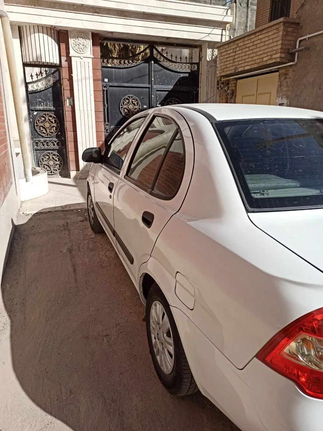 تیبا صندوق دار SX - 1393