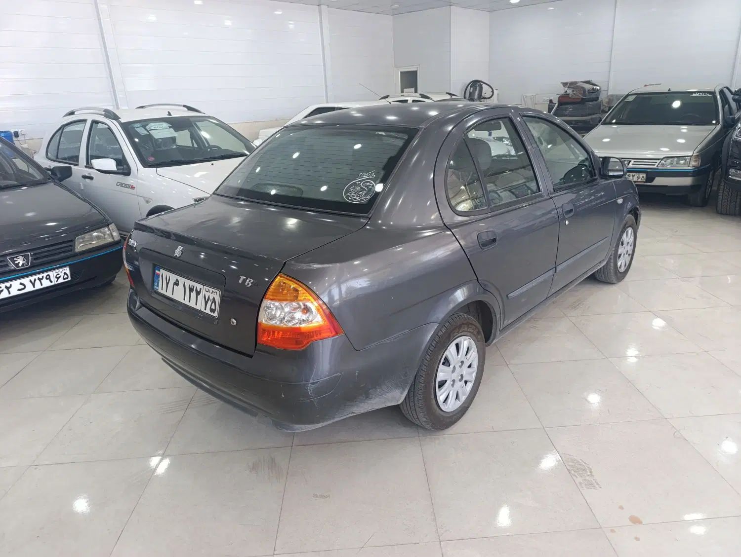 تیبا صندوق دار SX - 1395