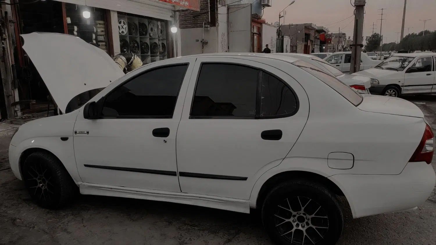 تیبا صندوق دار SX - 1396