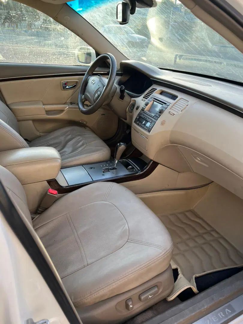هیوندای آزرا (گرنجور) 3300cc - 2010