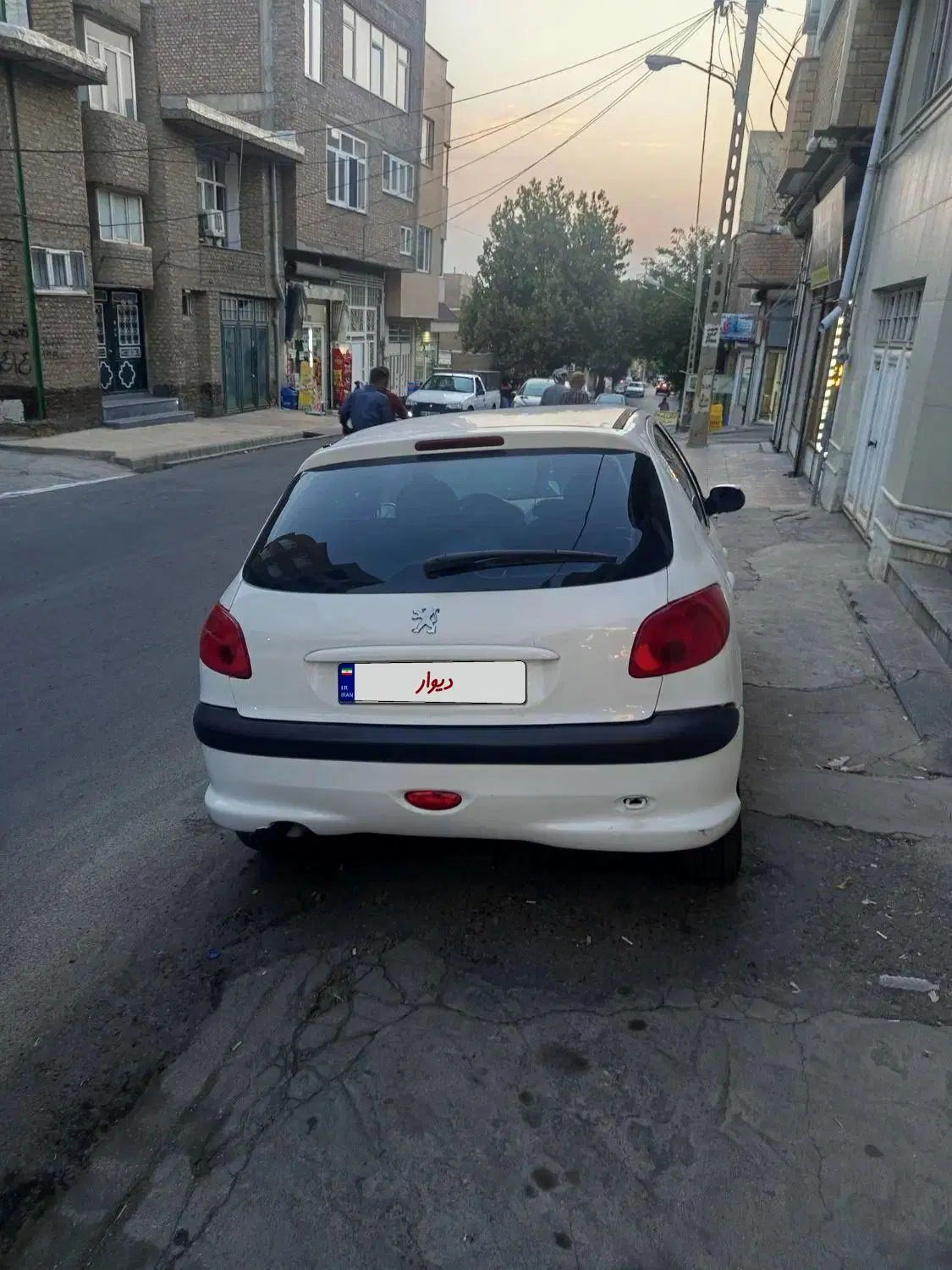 پژو 206 تیپ 3 - 1390