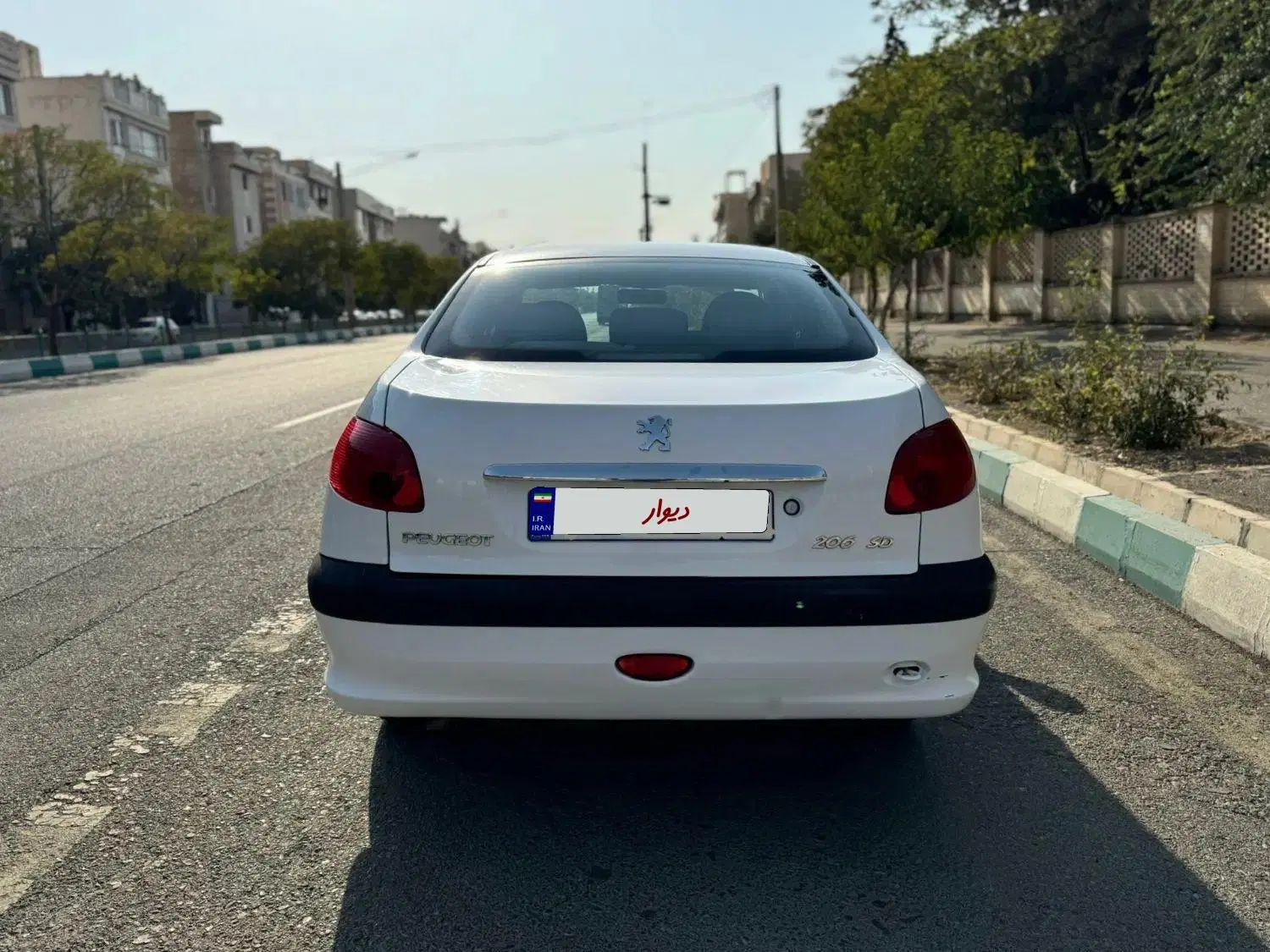 پژو ۲۰۶ صندوق دار v8 - 1396