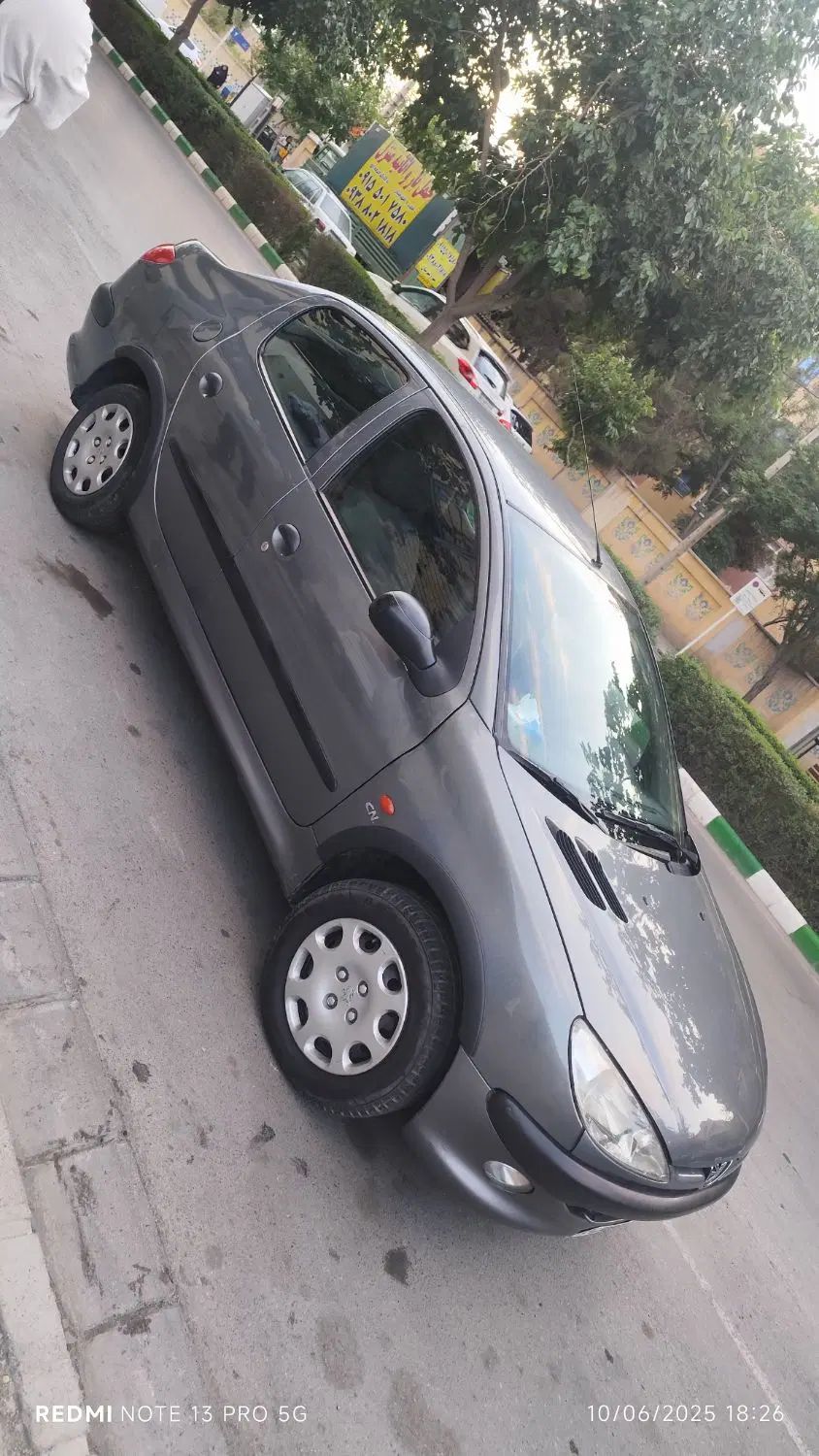 پژو ۲۰۶ صندوق دار v8 - 1390