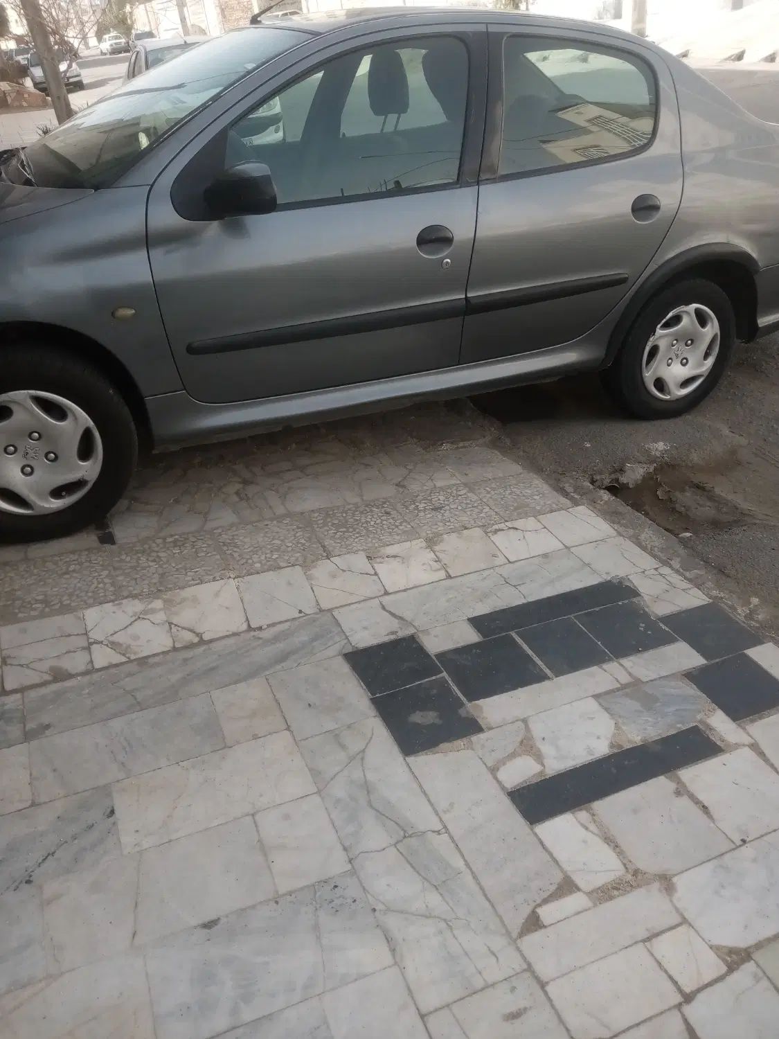 پژو ۲۰۶ صندوق دار v8 - 1386