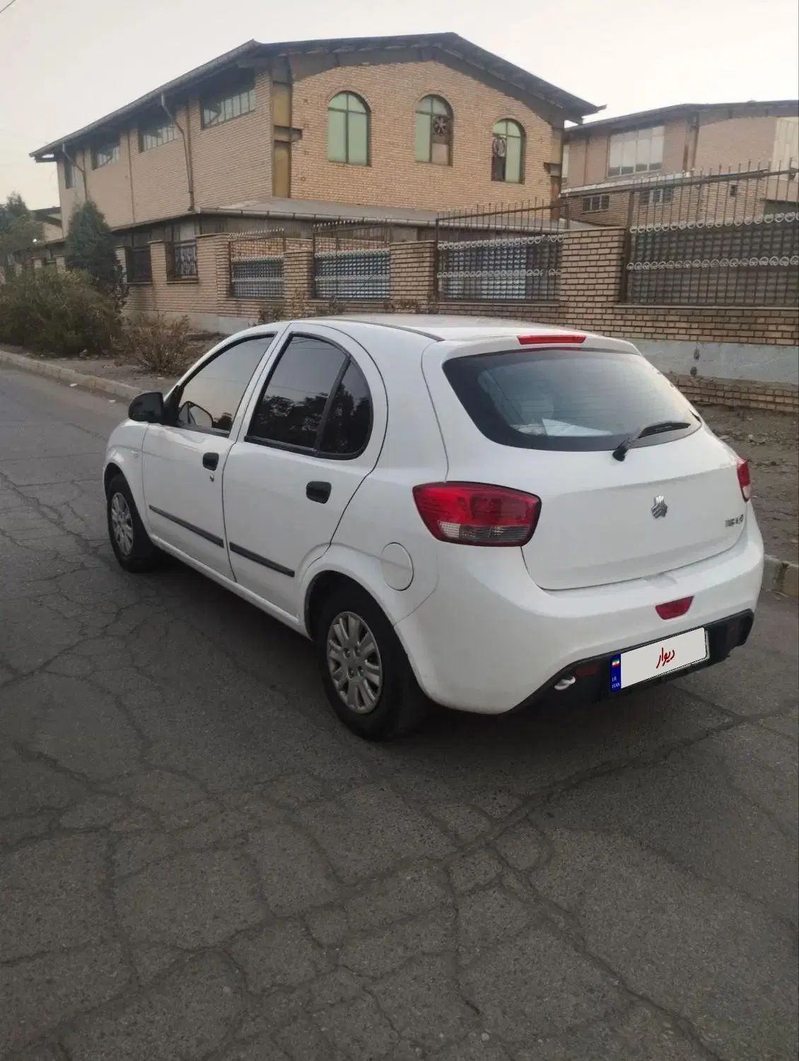 تیبا صندوق دار SX - 1400