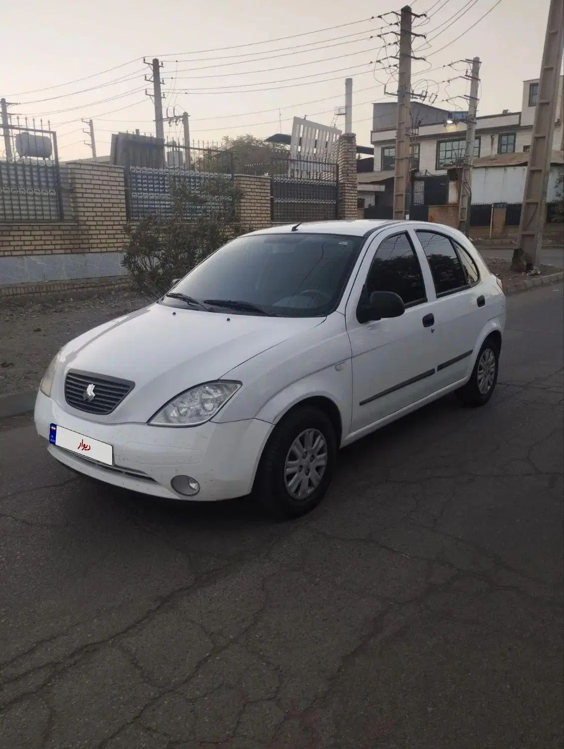 تیبا صندوق دار SX - 1400