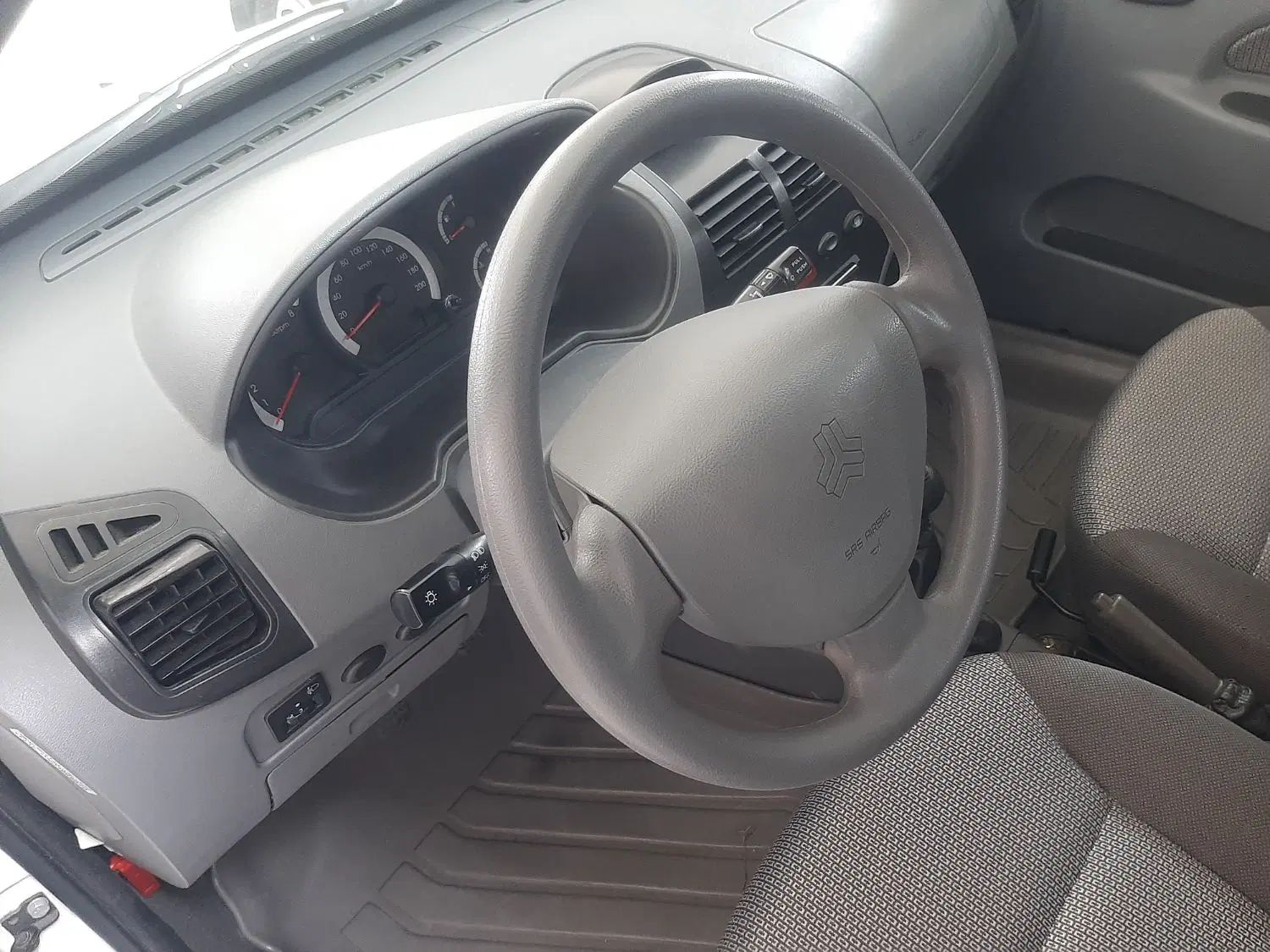 تیبا صندوق دار SX - 1400