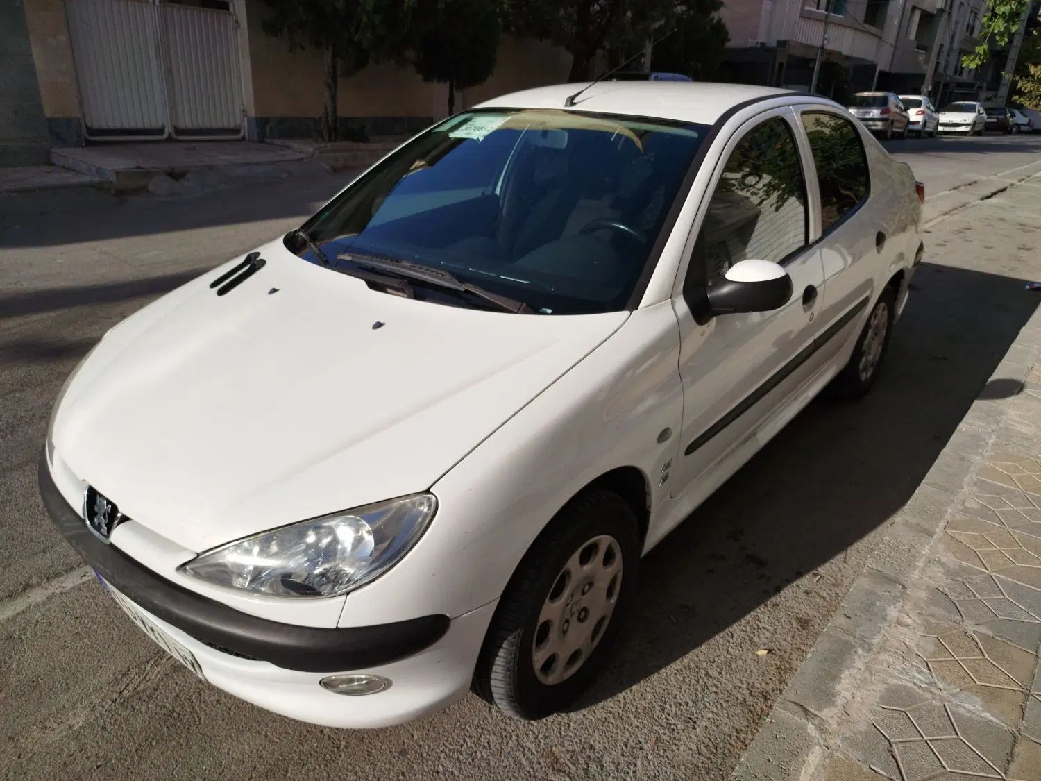 پژو ۲۰۶ صندوق دار v8 - 1399