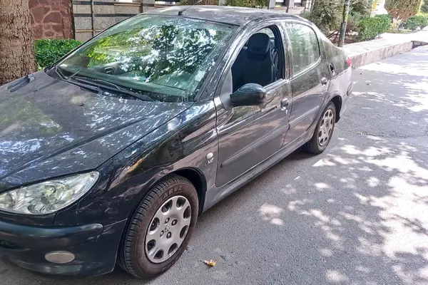 پژو ۲۰۶ صندوق دار v10 - 1388