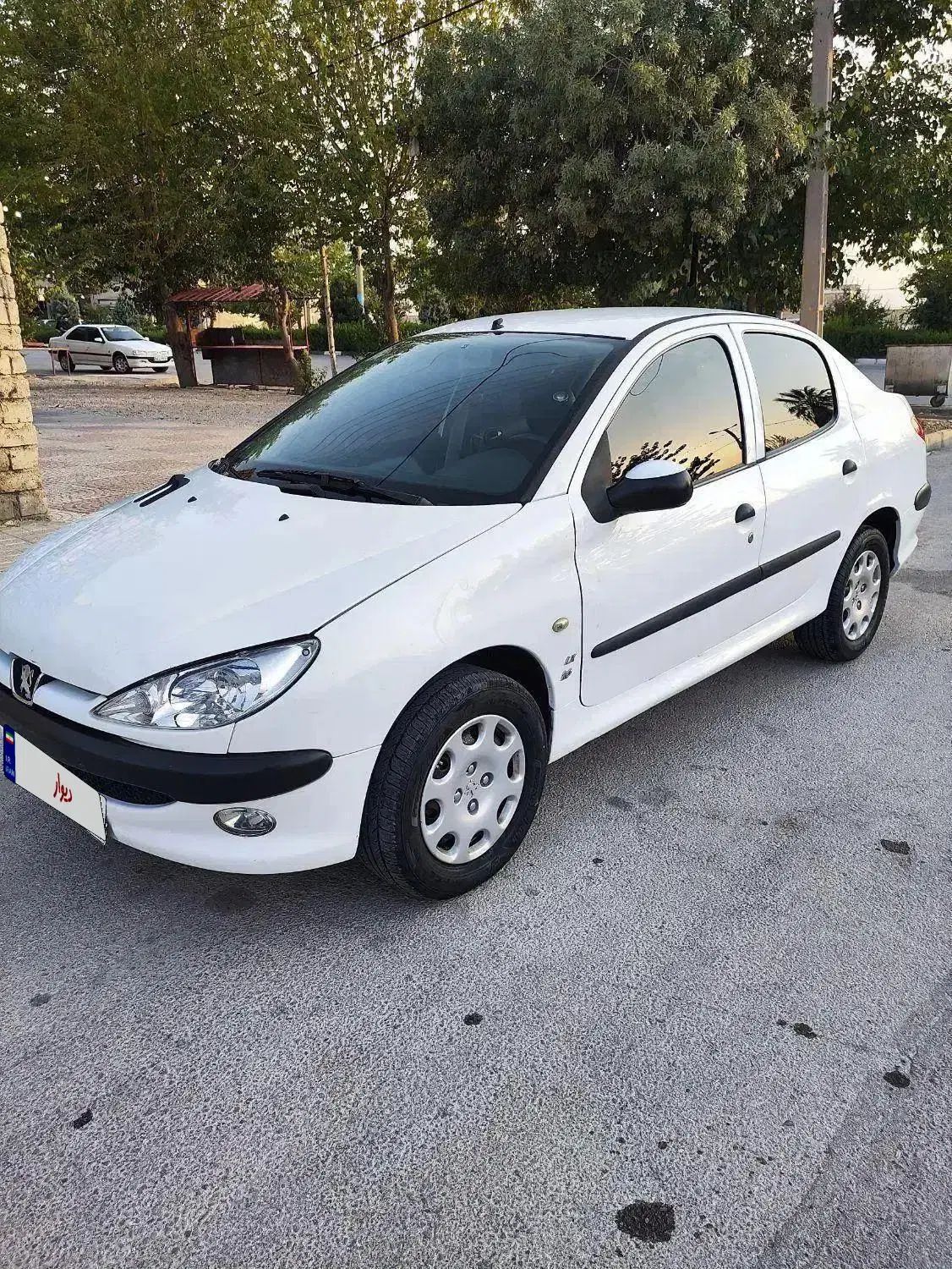 پژو ۲۰۶ صندوق دار v8 - 1393