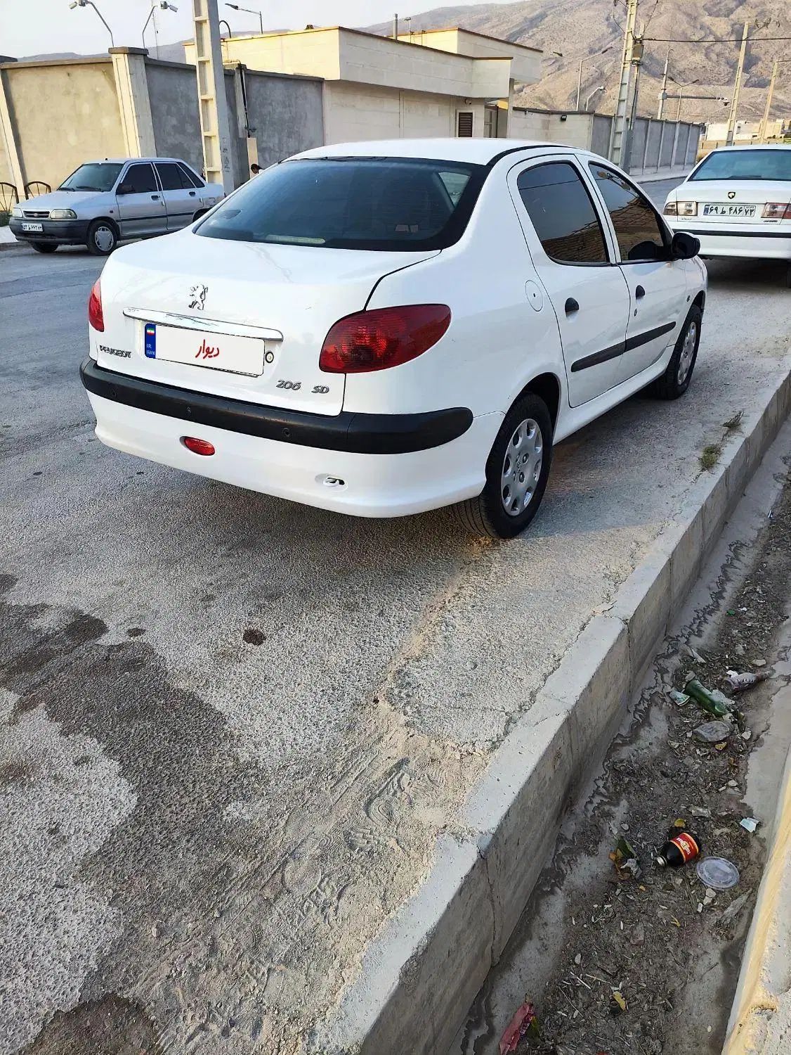 پژو ۲۰۶ صندوق دار v8 - 1393