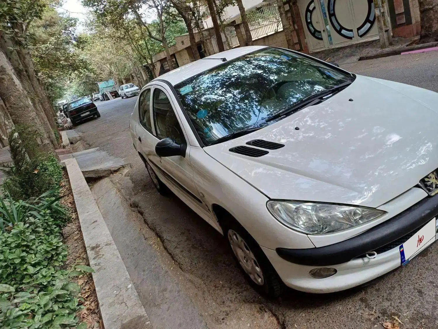 پژو ۲۰۶ صندوق دار v8 - 1390