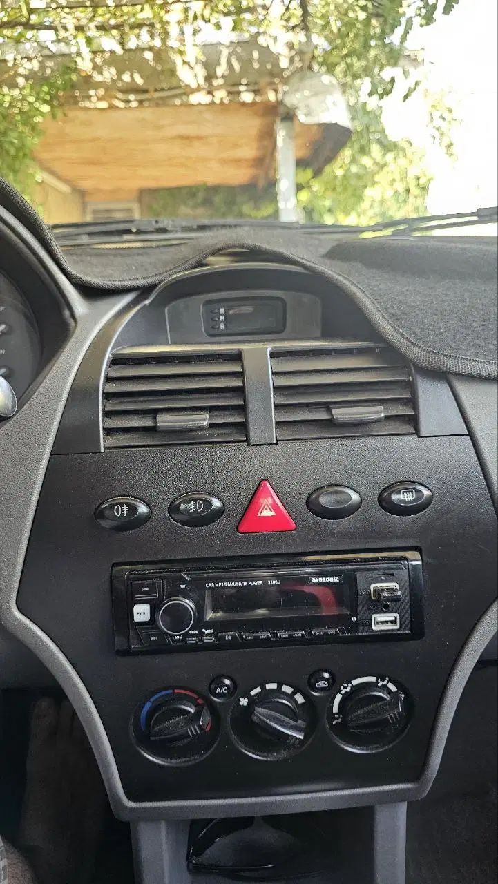تیبا صندوق دار LX - 1389