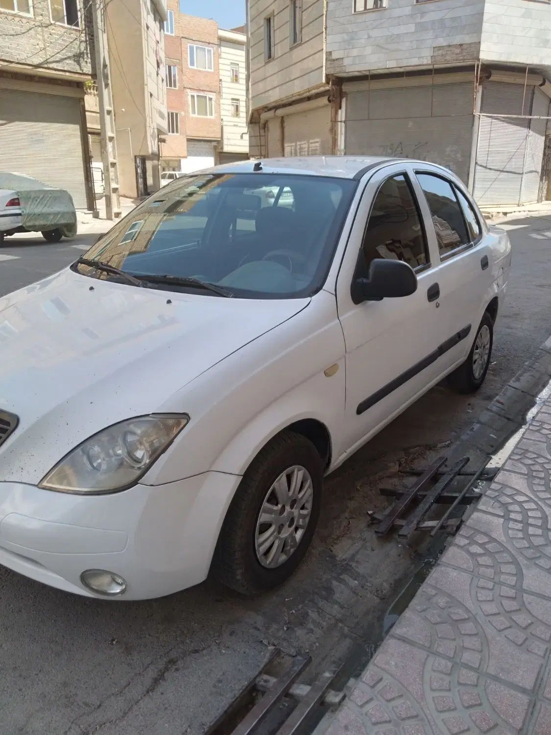 تیبا صندوق دار SX - 1390