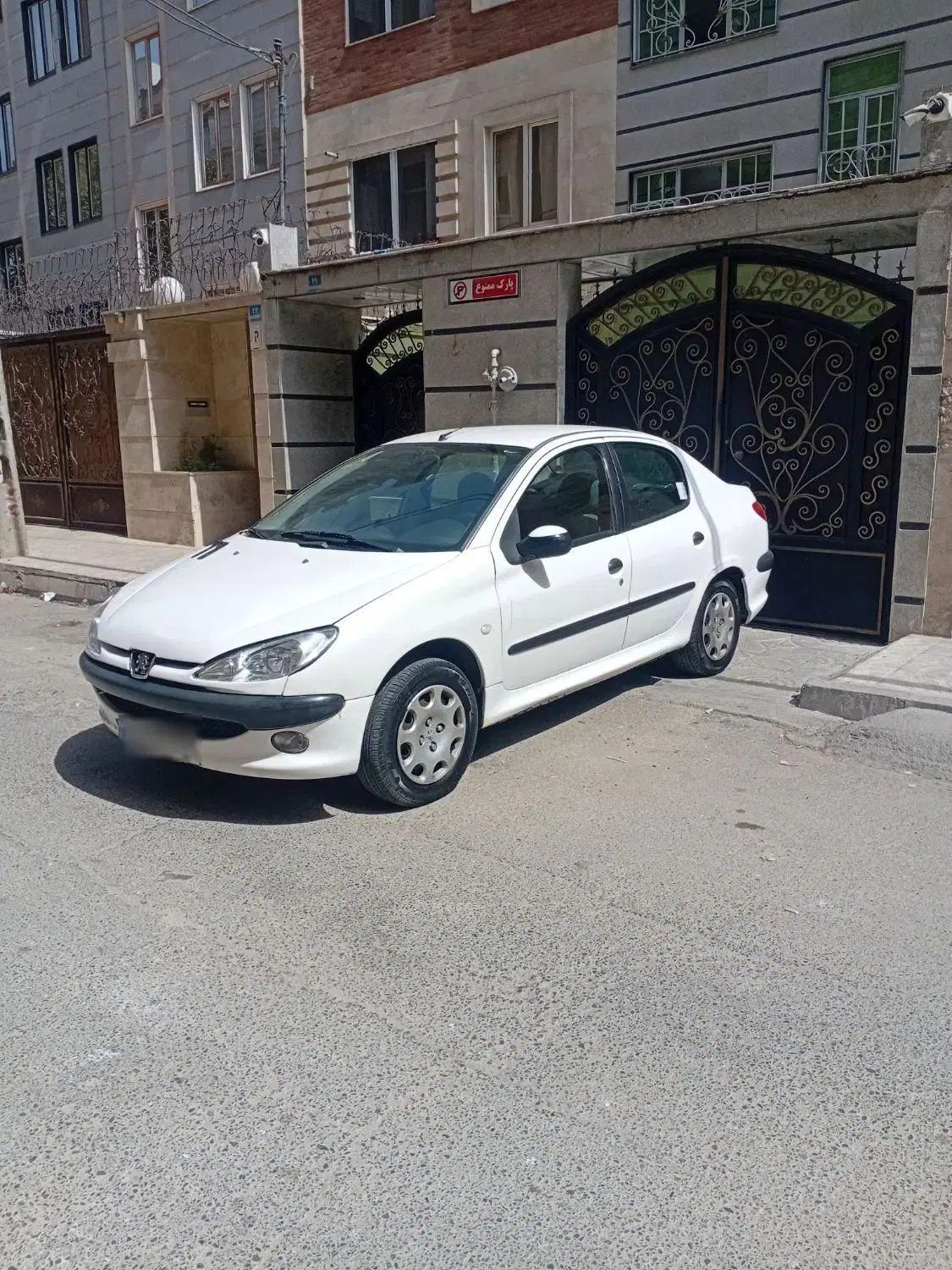 پژو ۲۰۶ صندوق دار v20 - 1386