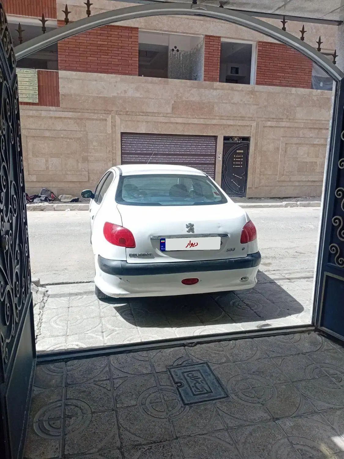 پژو ۲۰۶ صندوق دار v20 - 1386