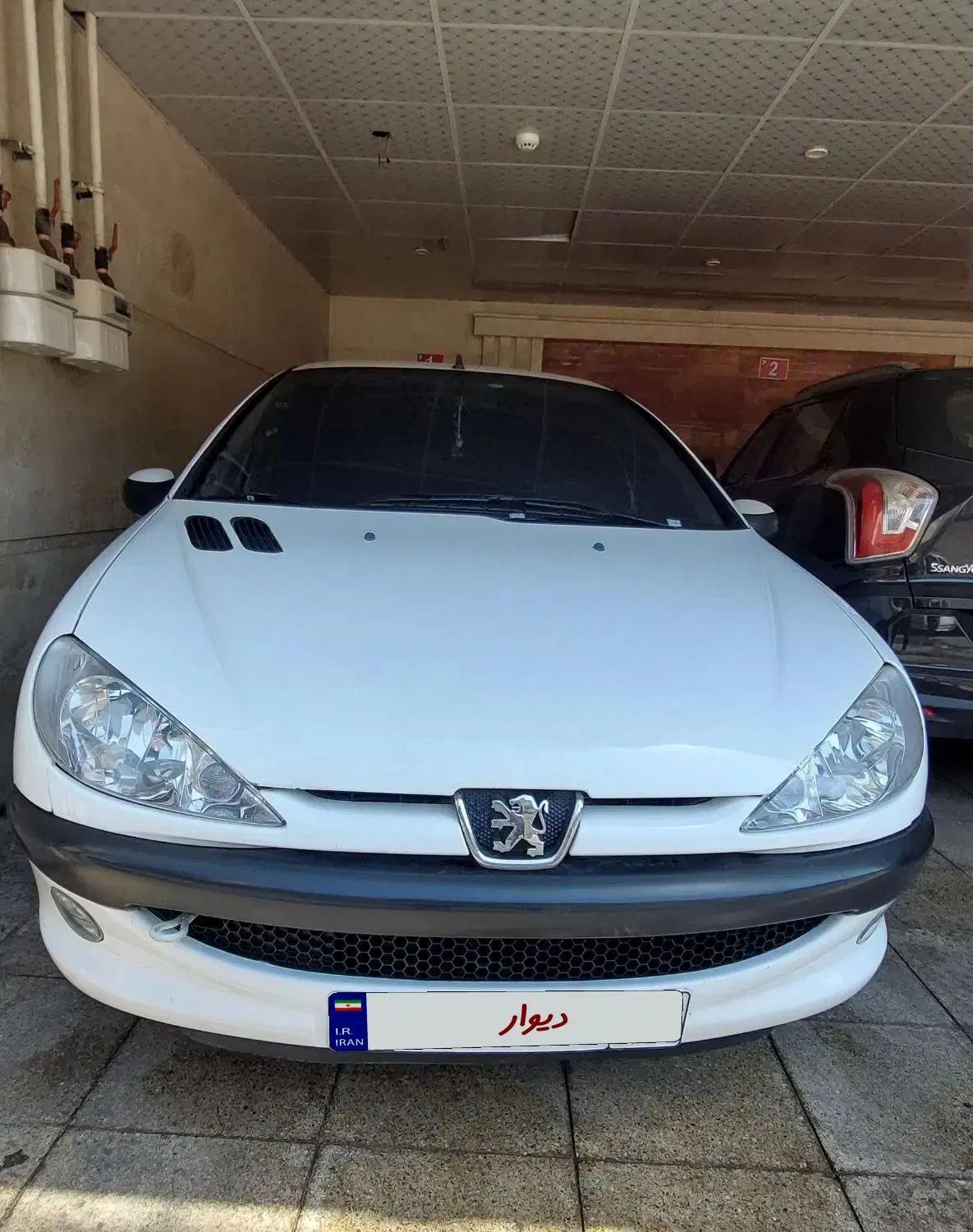 پژو ۲۰۶ صندوق دار v8 - 1390