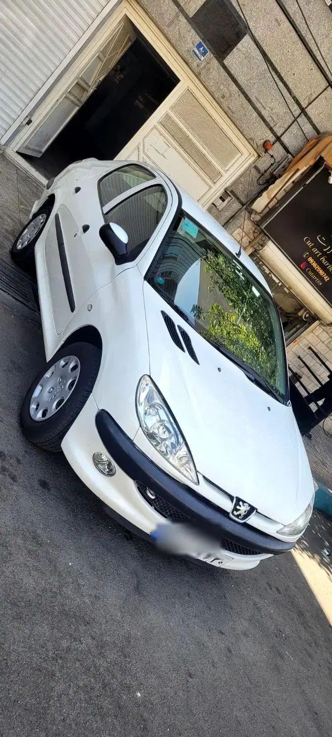 پژو ۲۰۶ صندوق دار v8 - 1396
