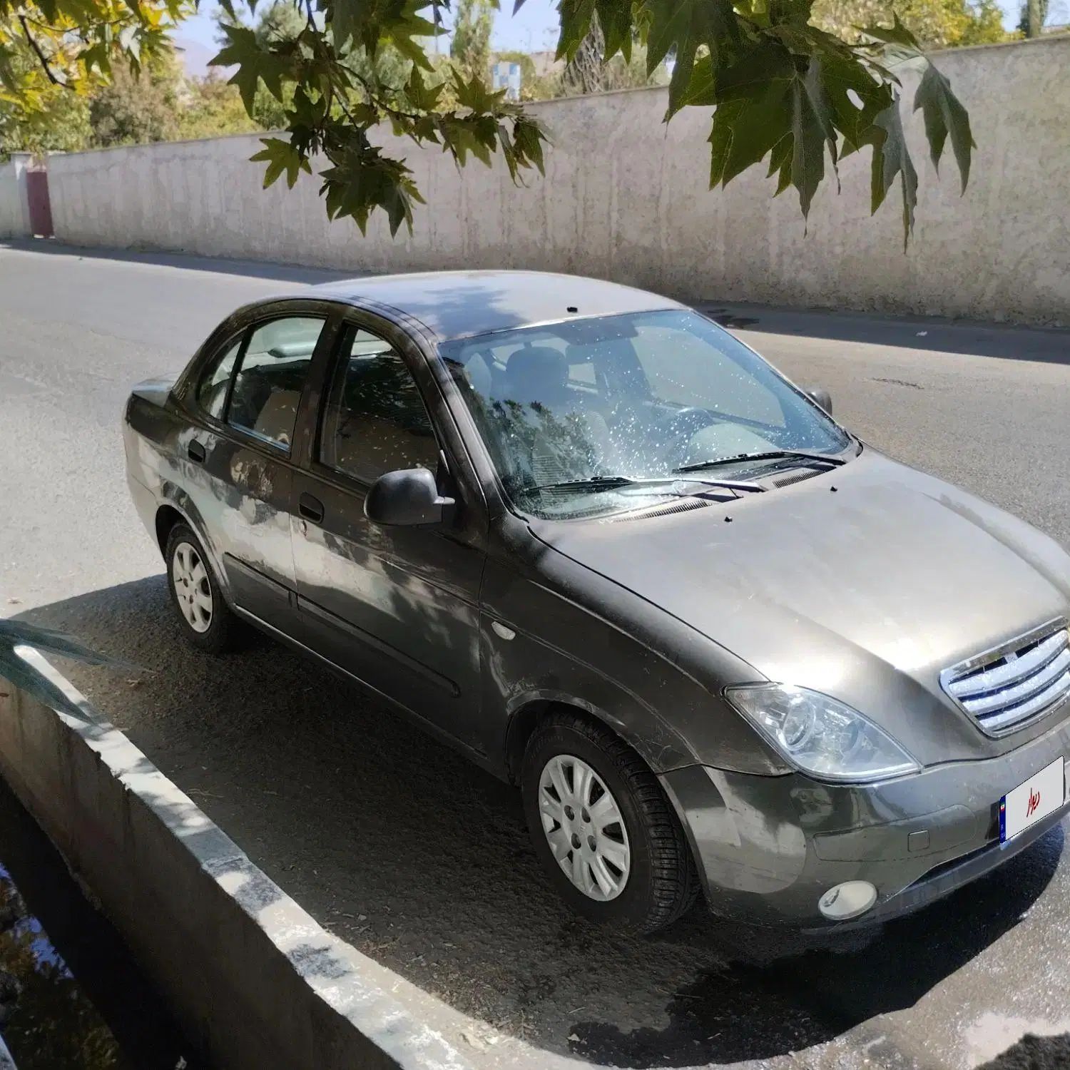 تیبا صندوق دار SX - 1392