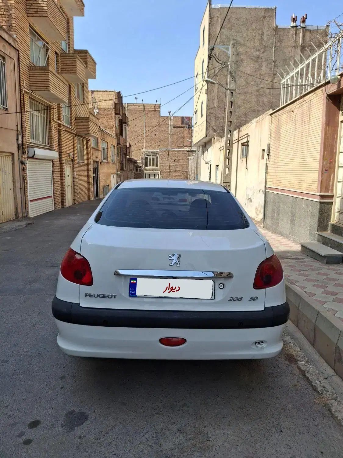 پژو ۲۰۶ صندوق دار v8 - 1395