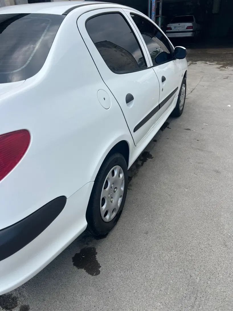 پژو ۲۰۶ صندوق دار v8 - 1398