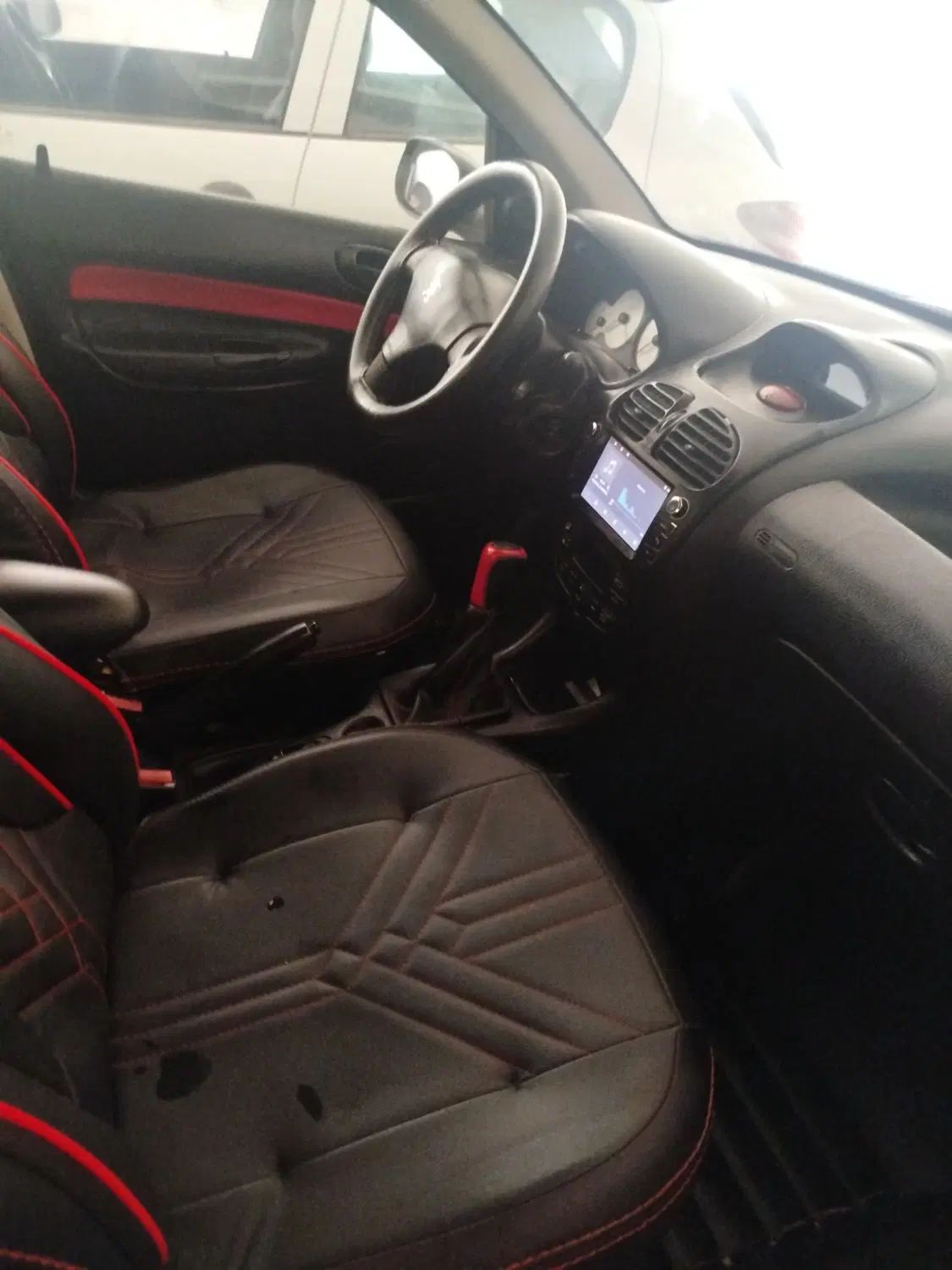 پژو ۲۰۶ صندوق دار v8 - 1386