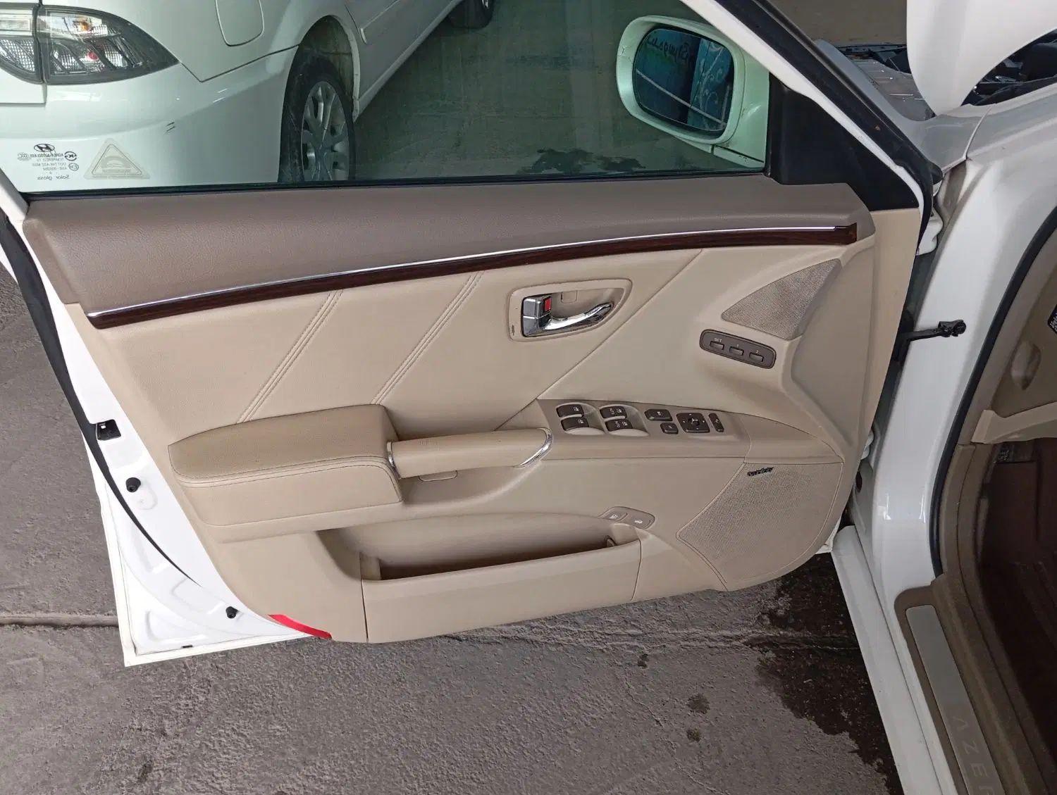 هیوندای آزرا (گرنجور) 3300cc - 2010