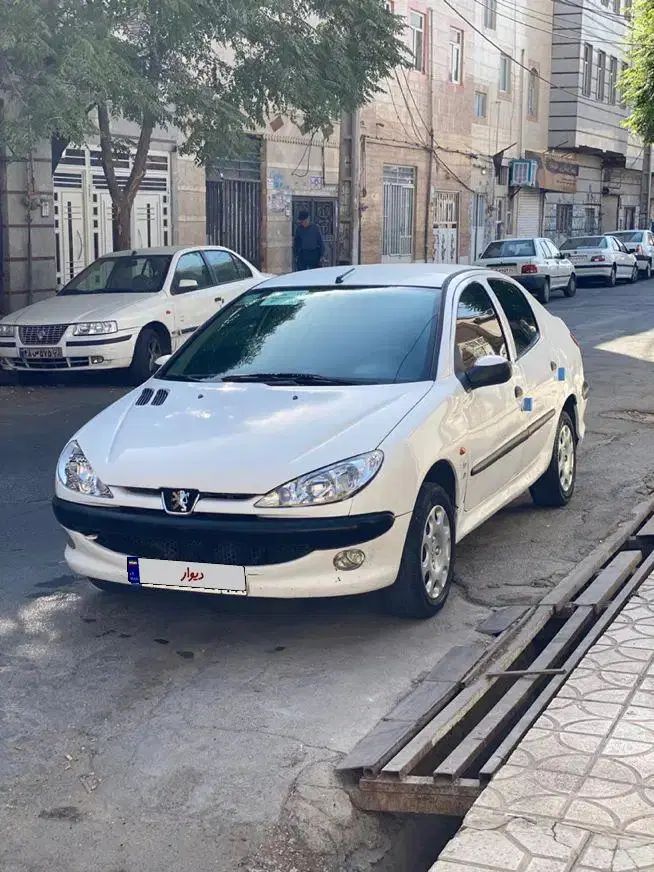پژو ۲۰۶ صندوق دار v20 - 1389