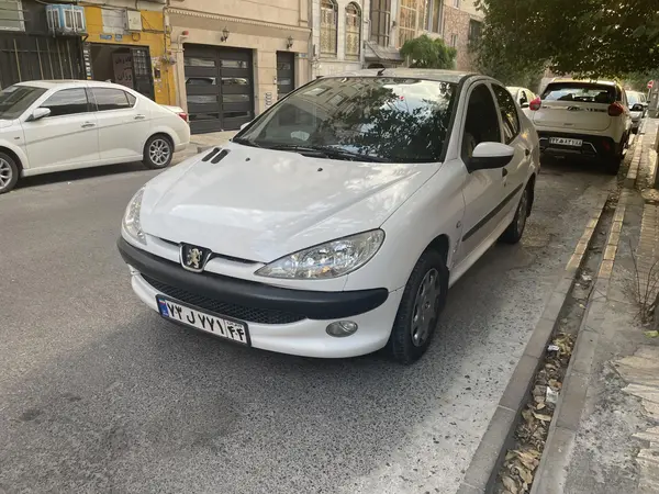 پژو ۲۰۶ صندوق دار v8 - 1394