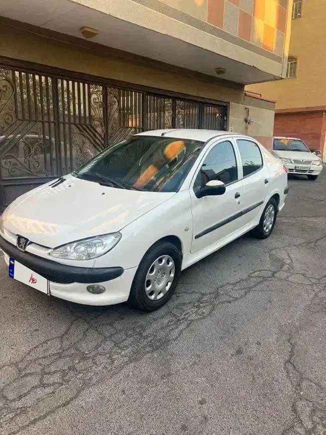 پژو ۲۰۶ صندوق دار v8 - 1392