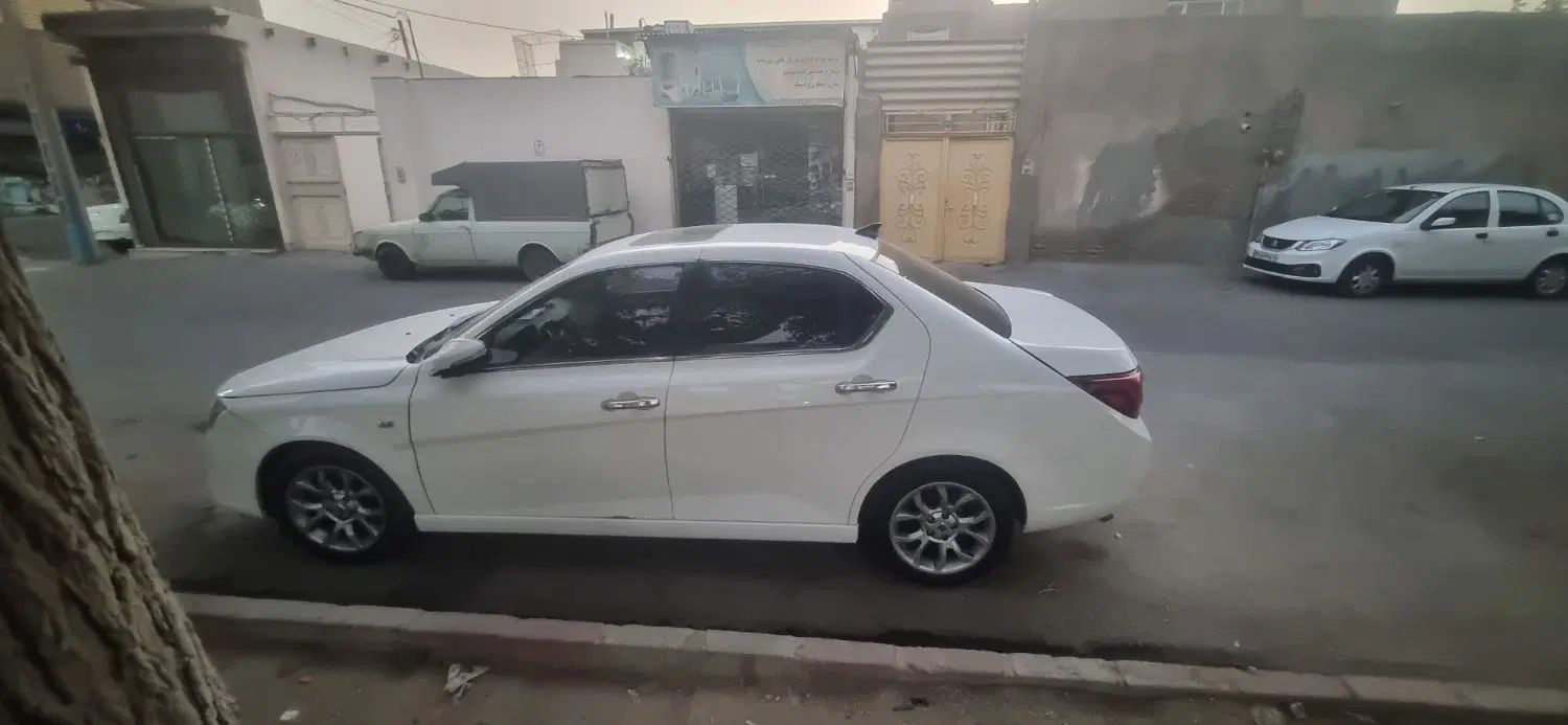 دنا پلاس توربو اتوماتیک - 1400