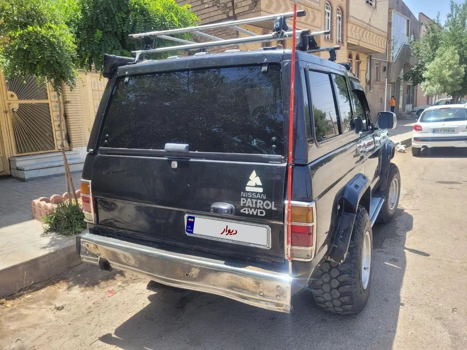 نیسان پاترول دو درب دنده‌ای - 2003