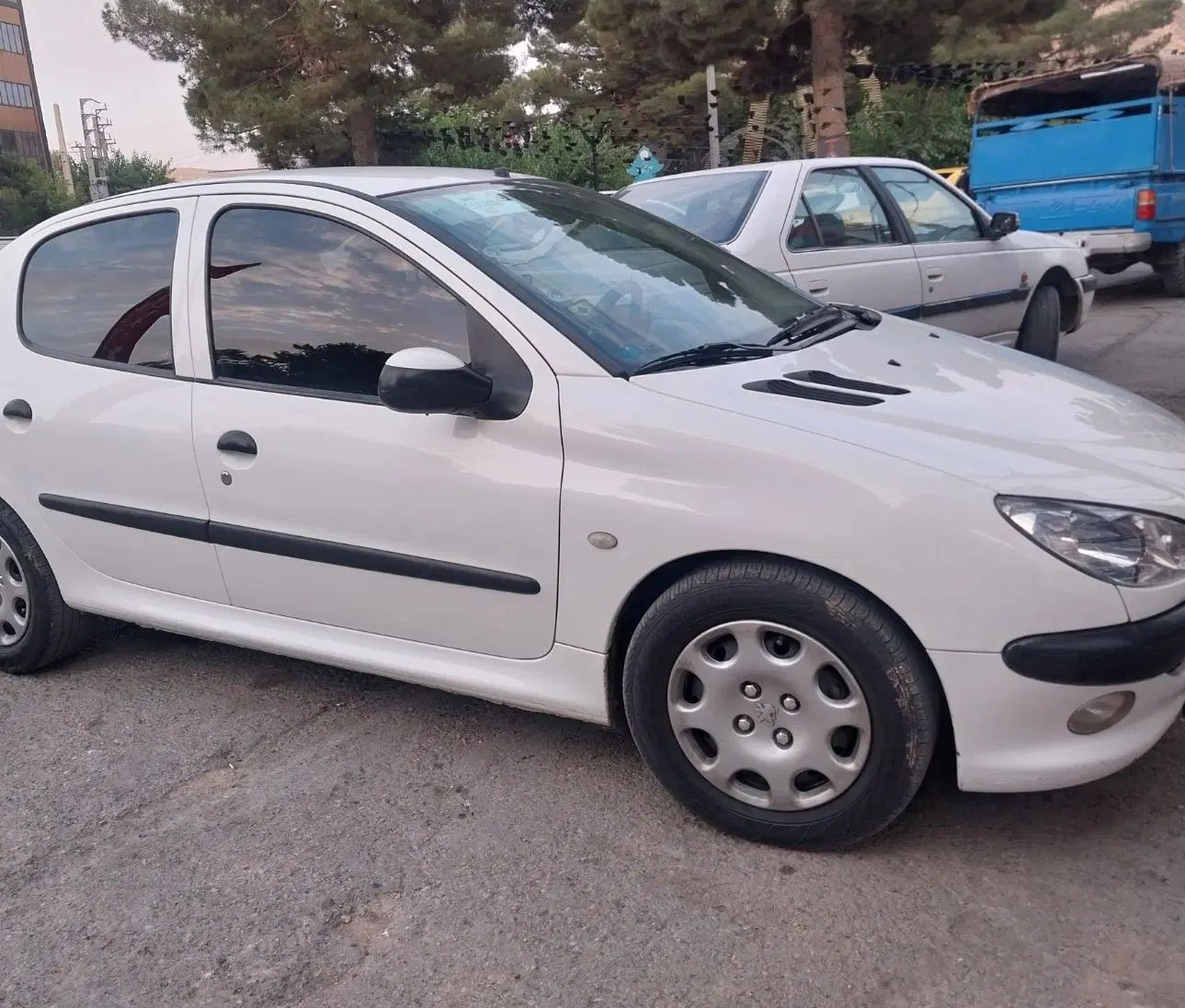 پژو ۲۰۶ صندوق دار v8 - 1397