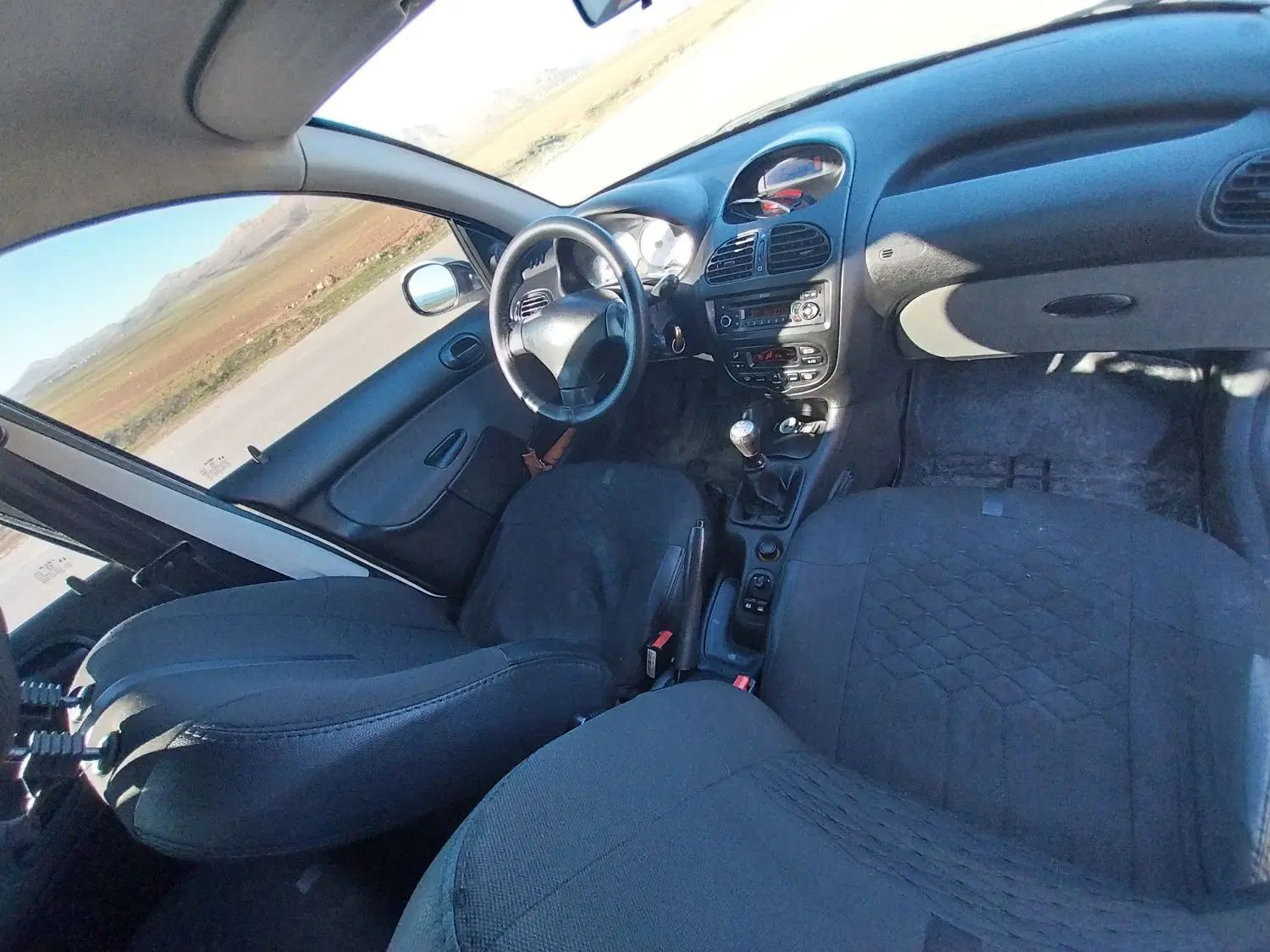 پژو ۲۰۶ صندوق دار v8 - 1397