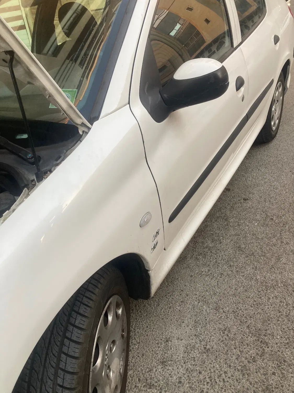 پژو ۲۰۶ صندوق دار v8 - 1396