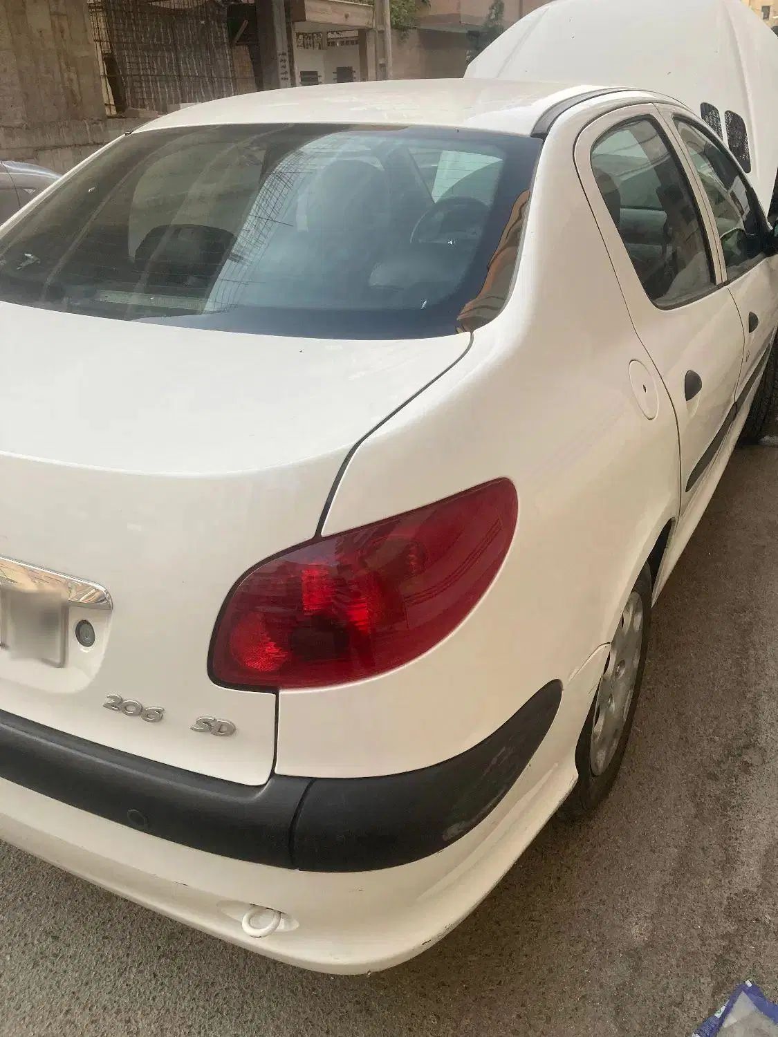 پژو ۲۰۶ صندوق دار v8 - 1396