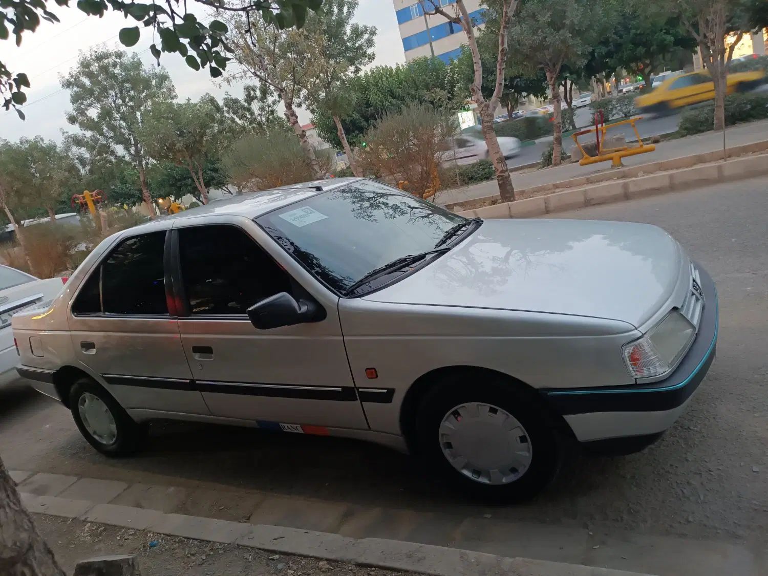 پژو 405 GLX - 1392