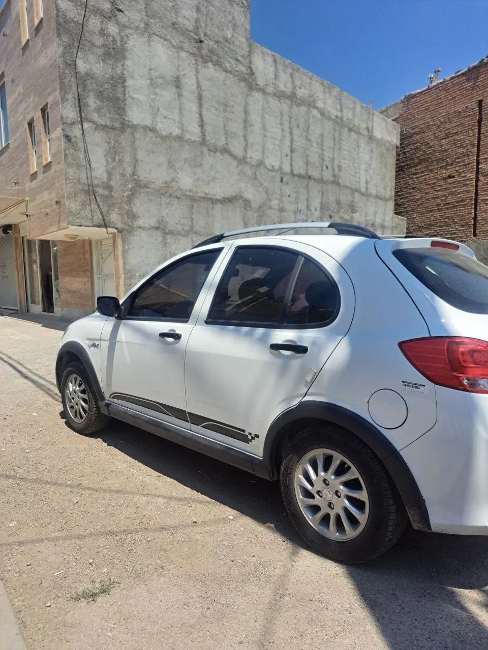 کوییک R دنده‌ای - 1403
