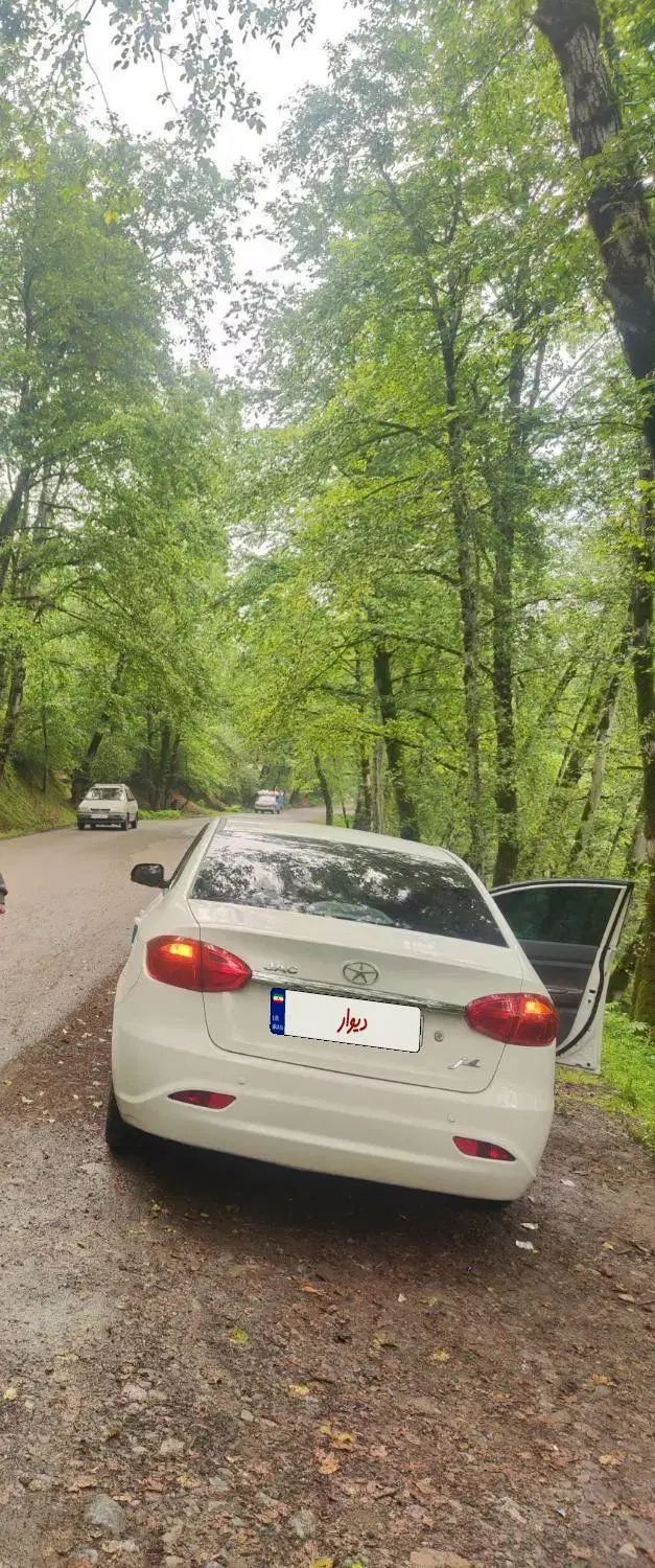 جک J4 اتوماتیک آپشنال - 1402