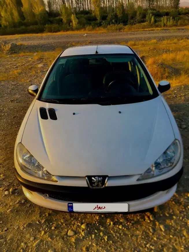 پژو ۲۰۶ صندوق دار v8 - 1393