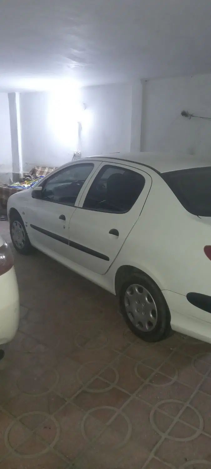 پژو ۲۰۶ صندوق دار v8 - 1394
