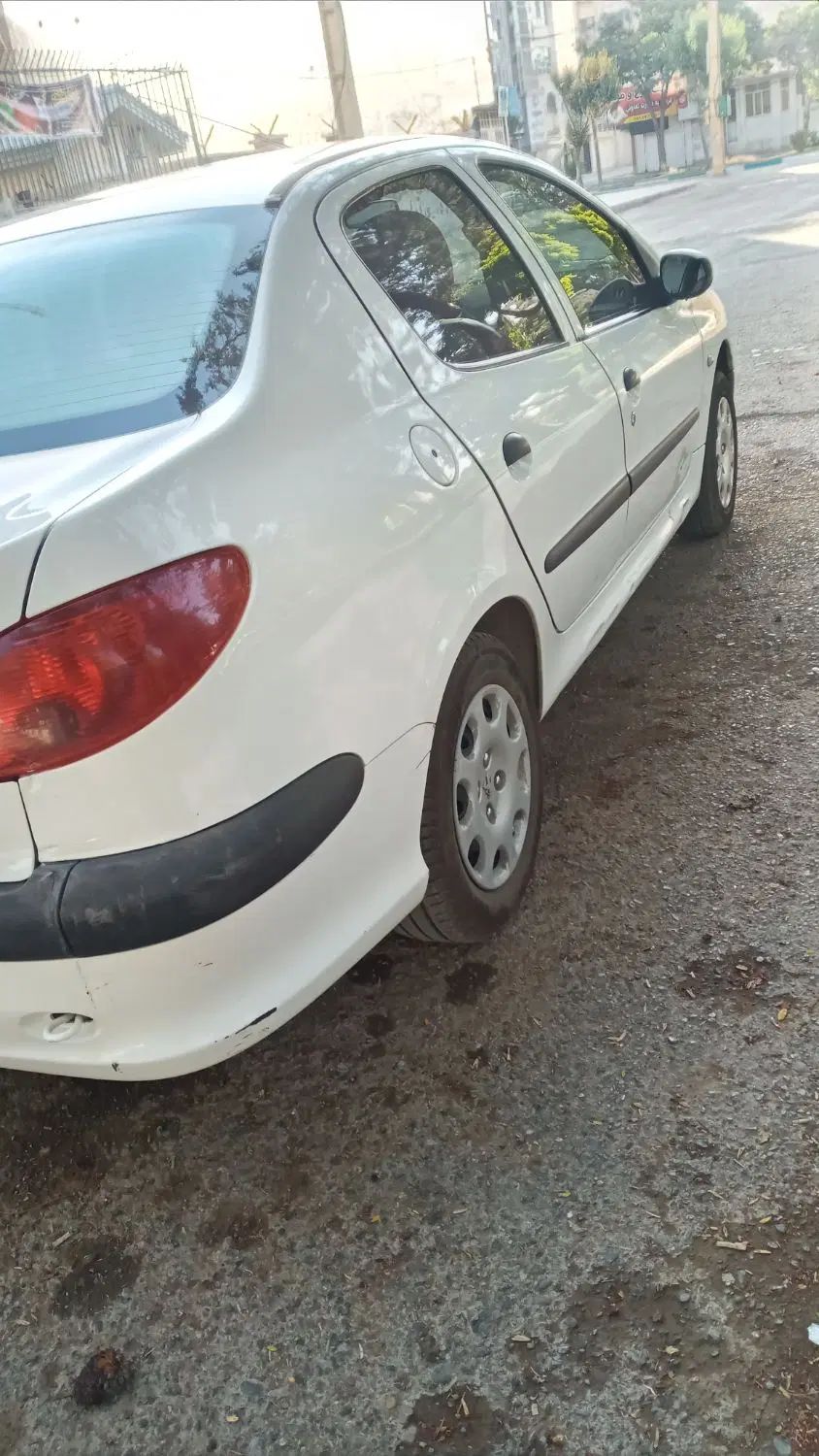 پژو ۲۰۶ صندوق دار v8 - 1397
