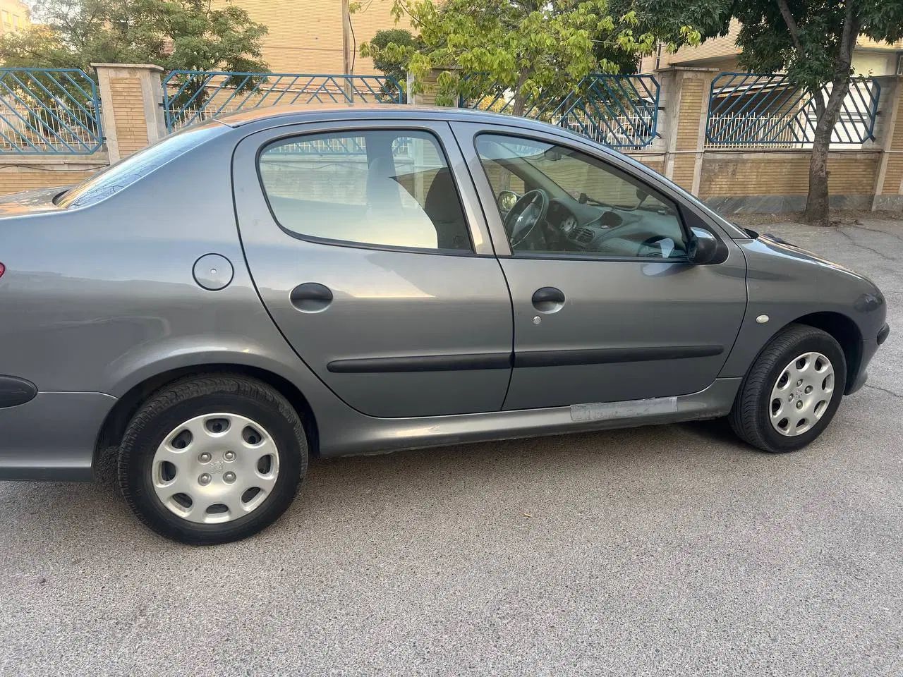 پژو ۲۰۶ صندوق دار v8 - 1398