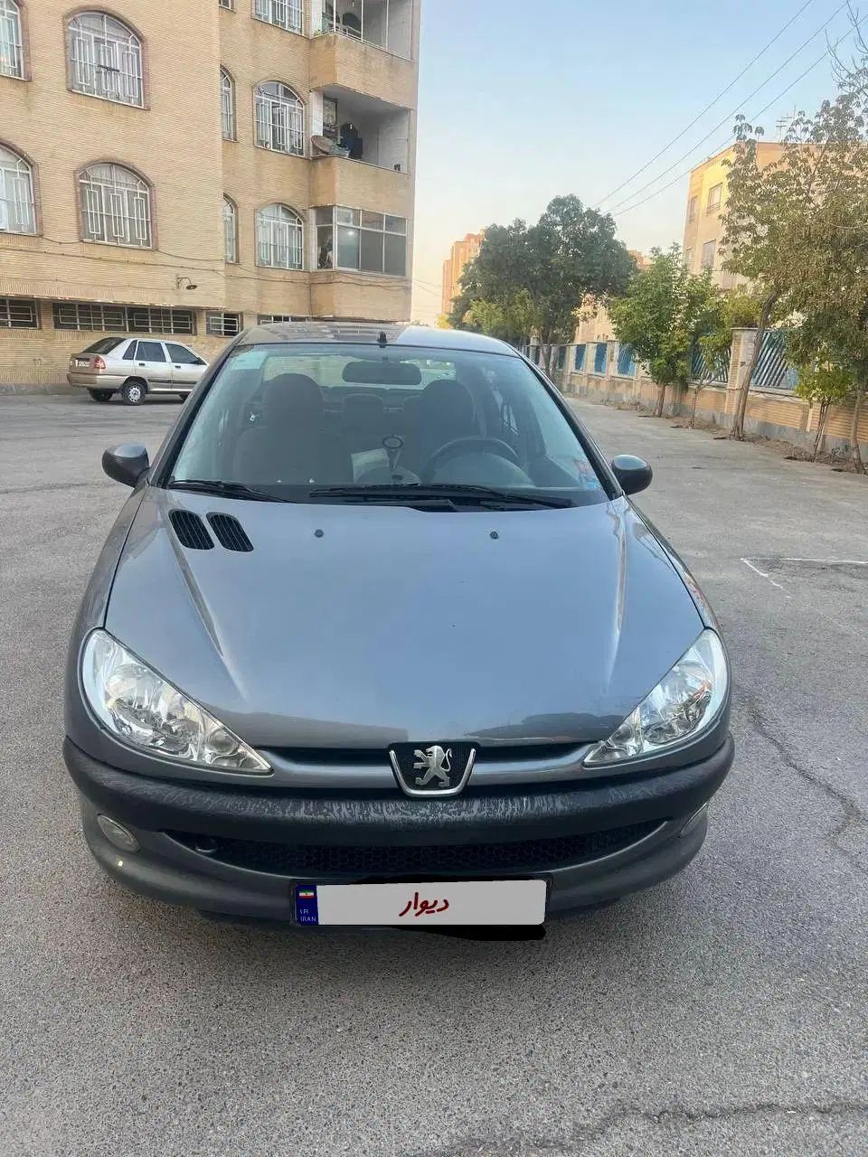 پژو ۲۰۶ صندوق دار v8 - 1398